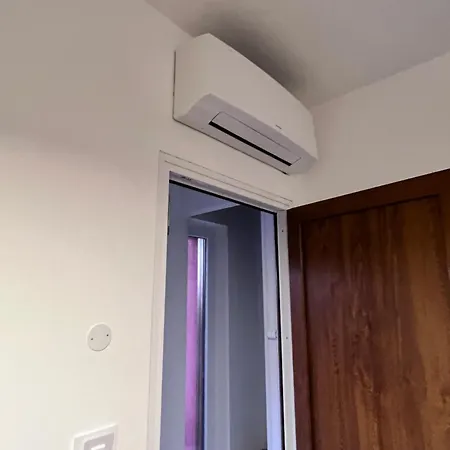 Apartament Lilli Beta Bella - Rosso Whispering Vines