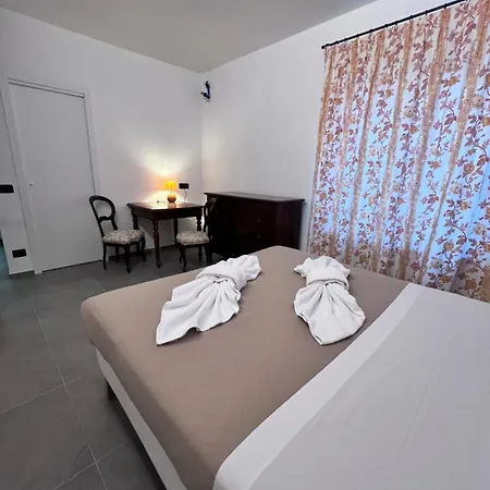 Апартаменты Lilli Beta Bella - Rosso Whispering Vines *