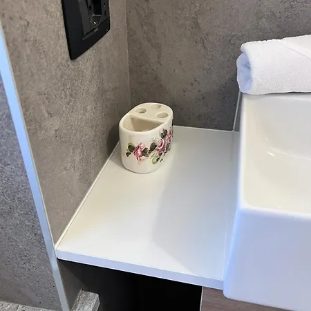 Apartment Lilli Beta Bella - Rosso Whispering Vines *