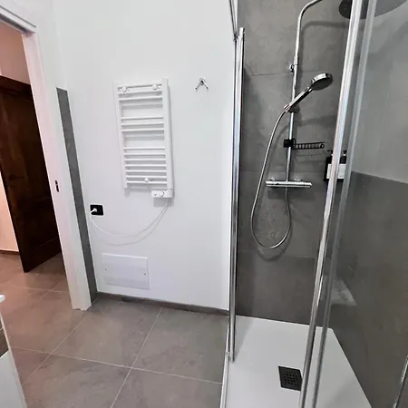 Lilli Beta Bella - Rosso Whispering Vines * Neive